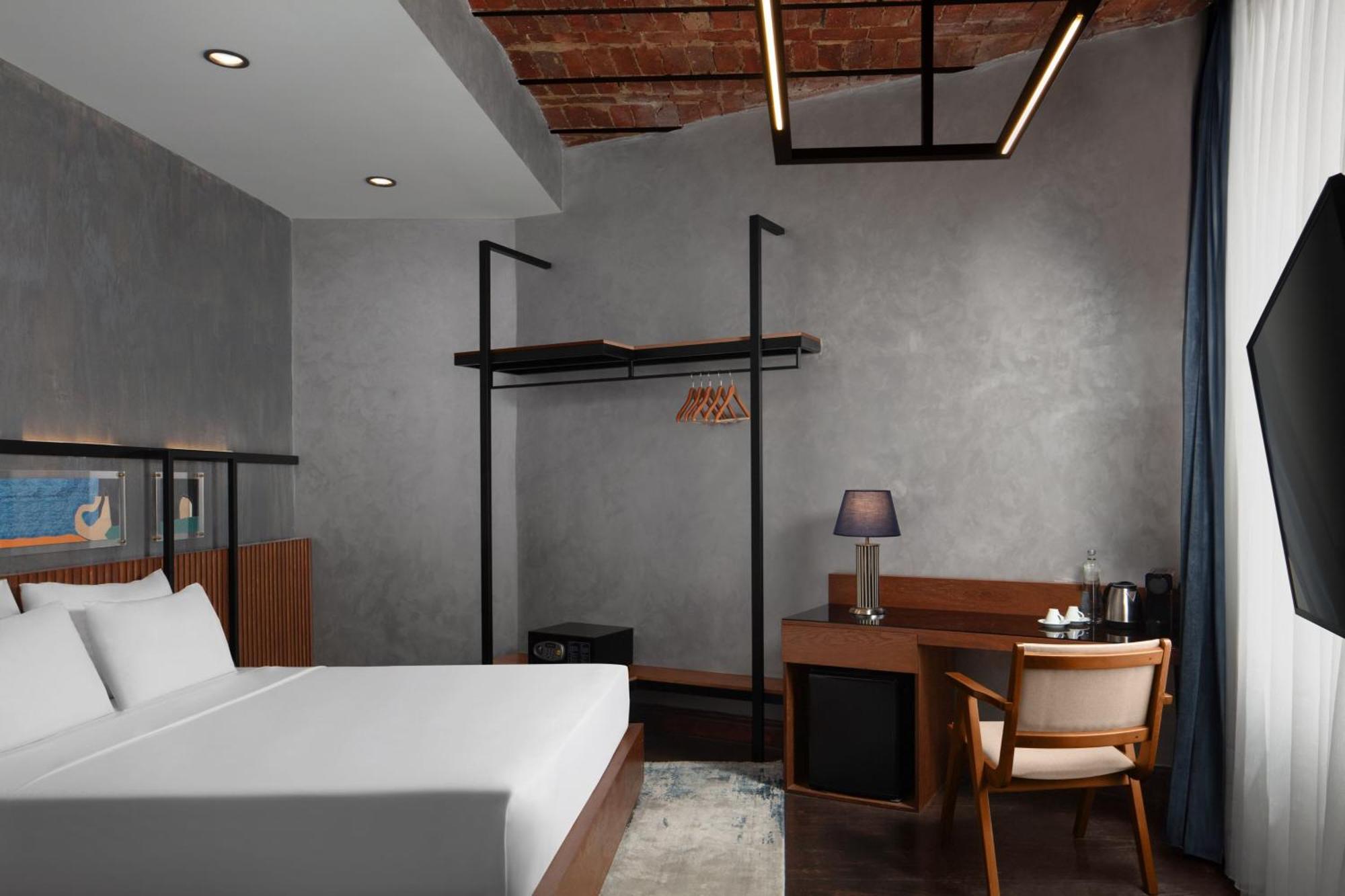 德卡蒙多加拉塔酒店 伊斯坦布尔 外观 照片 A room at the hotel